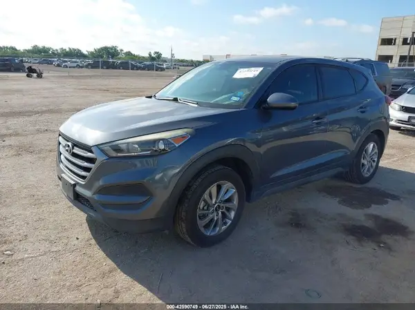 KM8J23A4XJU607451 2018 HYUNDAI TUCSON - Image 2