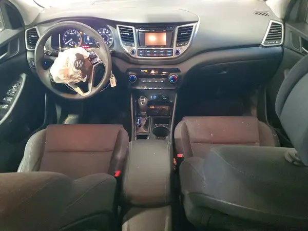KM8J23A4XJU611130 2018 HYUNDAI TUCSON - Image 8