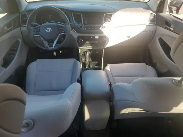 KM8J23A4XJU648002 2018 HYUNDAI TUCSON - Image 8