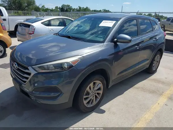 KM8J23A4XJU659503 2018 HYUNDAI TUCSON - Image 2