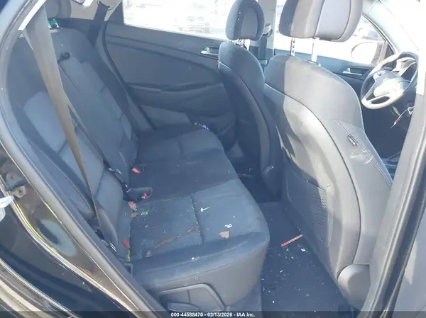 KM8J23A4XJU670923 2018 HYUNDAI TUCSON - Image 8