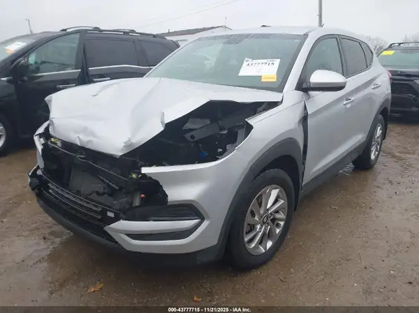 KM8J23A4XJU680304 2018 HYUNDAI TUCSON - Image 2