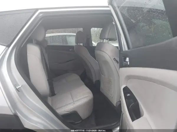 KM8J23A4XJU680304 2018 HYUNDAI TUCSON - Image 8