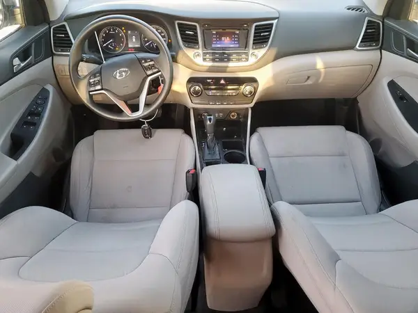 KM8J23A4XJU706271 2018 HYUNDAI TUCSON - Image 8