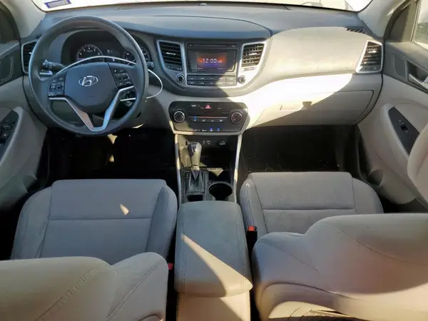 KM8J23A4XJU730845 2018 HYUNDAI TUCSON - Image 8