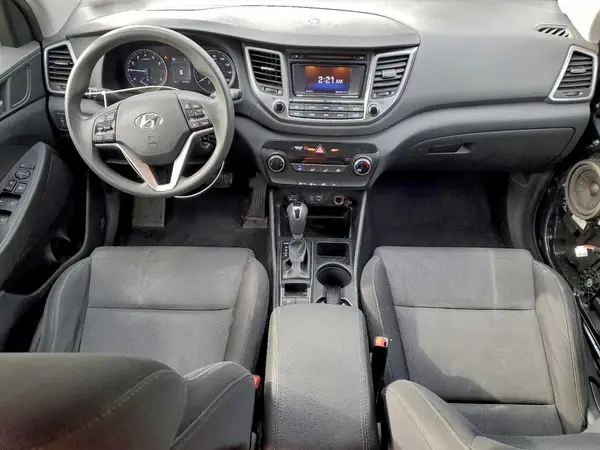 KM8J23A4XJU748777 2018 HYUNDAI TUCSON - Image 8