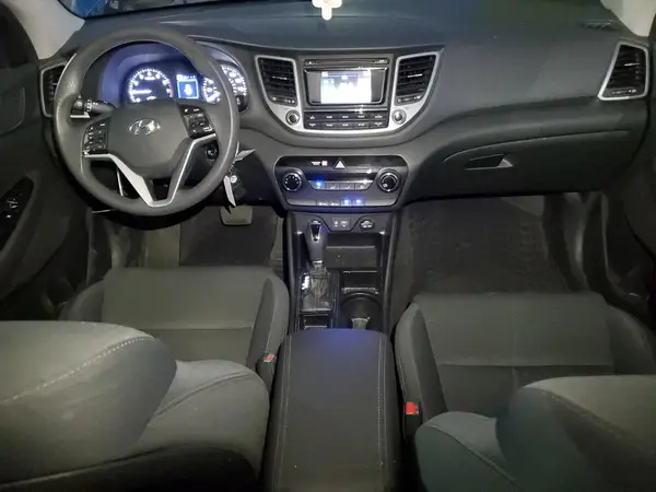KM8J23A4XJU784386 2018 HYUNDAI TUCSON - Image 8