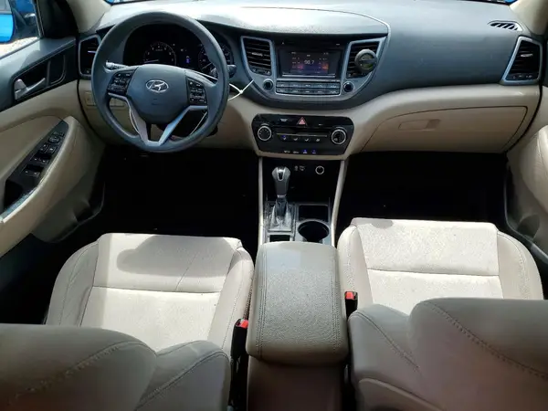 KM8J23A4XJU785375 2018 HYUNDAI TUCSON - Image 8