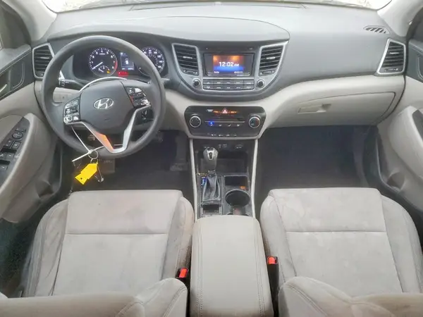 KM8J23A4XJU795971 2018 HYUNDAI TUCSON - Image 8