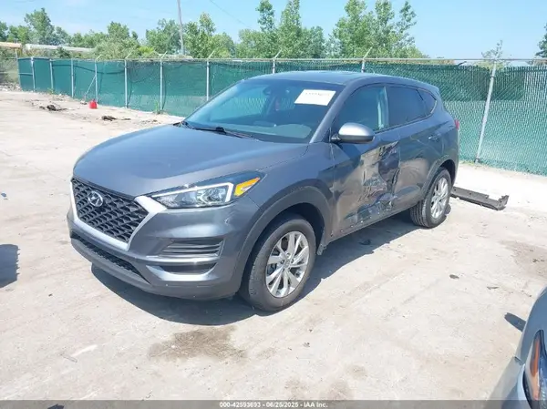 KM8J23A4XKU843616 2019 HYUNDAI TUCSON - Image 2