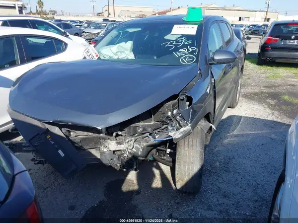 KM8J23A4XKU860545 2019 HYUNDAI TUCSON - Image 2