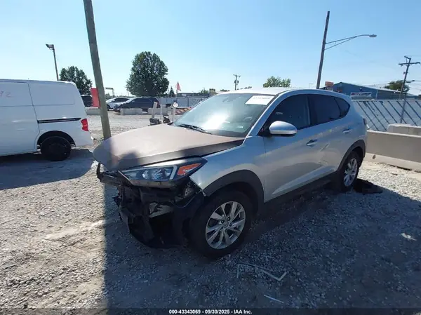 KM8J23A4XKU892315 2019 HYUNDAI TUCSON - Image 2