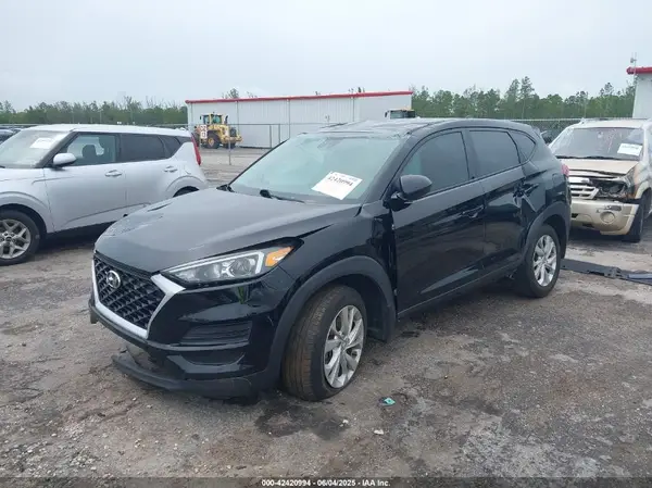 KM8J23A4XLU076027 2020 HYUNDAI TUCSON - Image 2