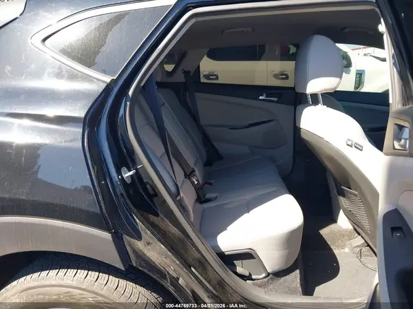 KM8J23A4XLU093460 2020 HYUNDAI TUCSON - Image 8