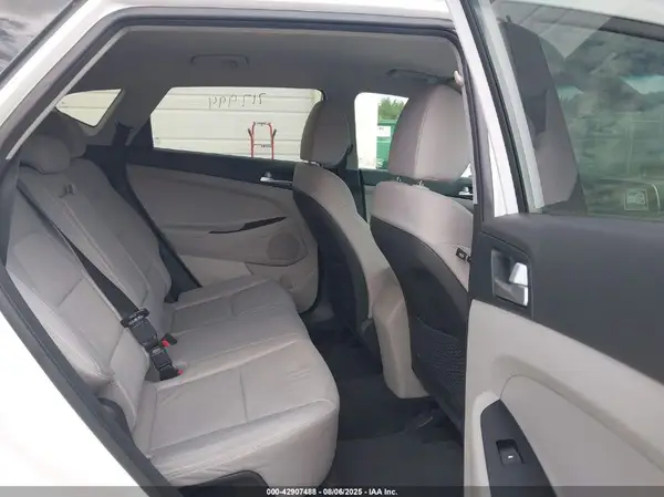 KM8J23A4XLU130099 2020 HYUNDAI TUCSON - Image 8