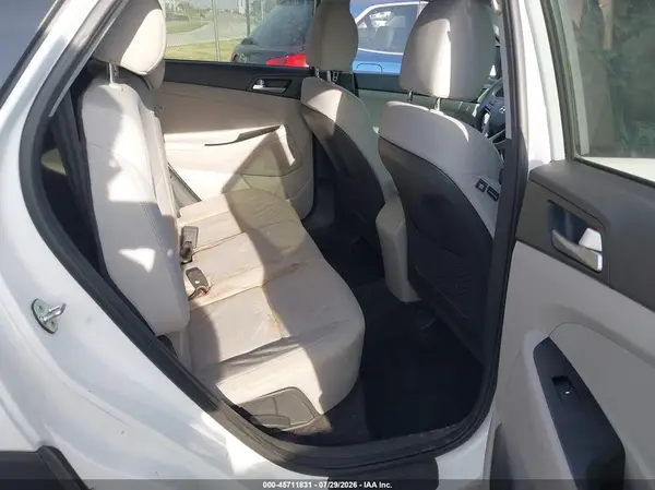 KM8J23A4XLU156394 2020 HYUNDAI TUCSON - Image 8