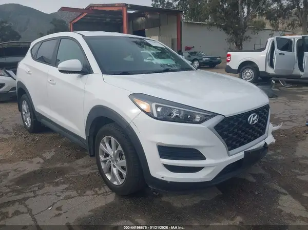 KM8J23A4XLU157996 2020 HYUNDAI TUCSON - Image 1