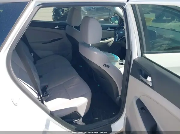 KM8J23A4XLU164558 2020 HYUNDAI TUCSON - Image 8