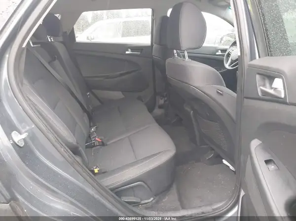KM8J23A4XLU181943 2020 HYUNDAI TUCSON - Image 8