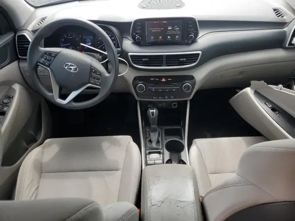 KM8J23A4XMU302200 2021 HYUNDAI TUCSON - Image 8
