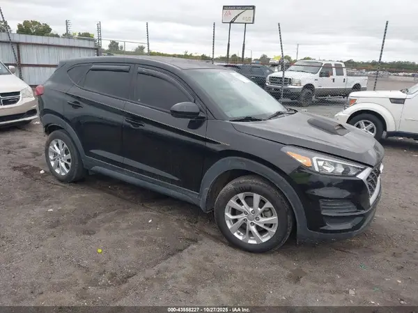 KM8J23A4XMU306246 2021 HYUNDAI TUCSON - Image 1