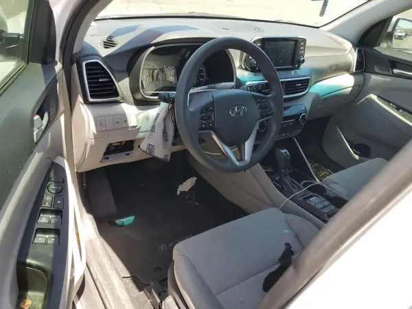 KM8J23A4XMU338128 2021 HYUNDAI TUCSON - Image 8