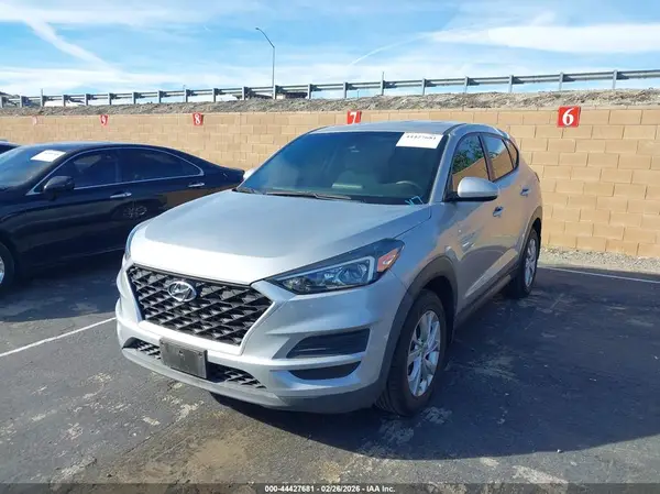 KM8J23A4XMU361084 2021 HYUNDAI TUCSON - Image 2