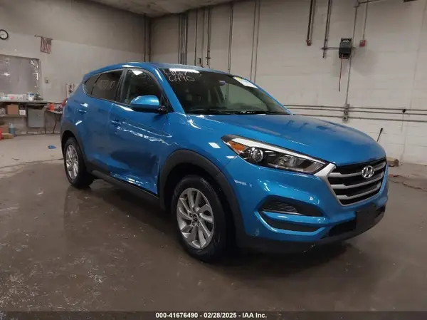 KM8J2CA40JU610634 2018 HYUNDAI TUCSON - Image 1