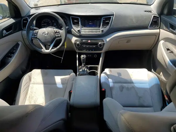 KM8J2CA40JU635324 2018 HYUNDAI TUCSON - Image 8