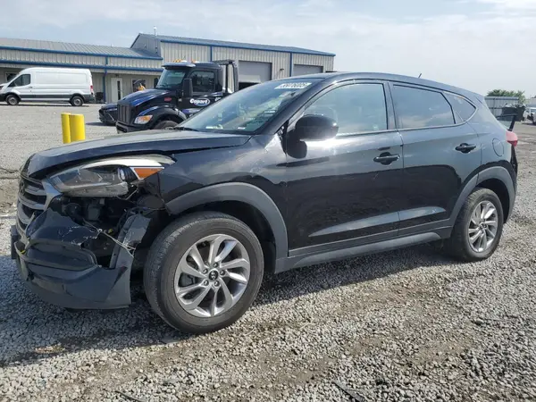 KM8J2CA40JU639194 2018 HYUNDAI TUCSON - Image 1