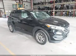 KM8J2CA40JU656139 2018 HYUNDAI TUCSON