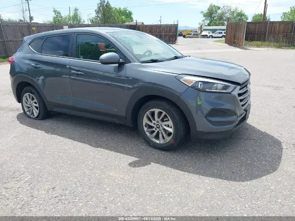 KM8J2CA40JU674267 2018 HYUNDAI TUCSON - Image 1