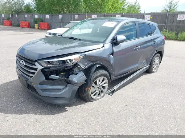 KM8J2CA40JU674267 2018 HYUNDAI TUCSON - Image 2