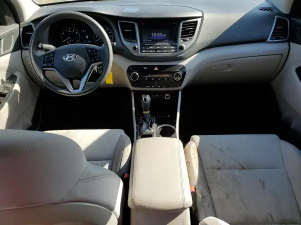 KM8J2CA40JU680599 2018 HYUNDAI TUCSON - Image 8