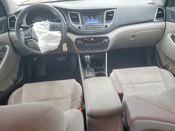 KM8J2CA40JU694535 2018 HYUNDAI TUCSON - Image 8