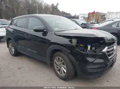 KM8J2CA40JU700141 2018 HYUNDAI TUCSON