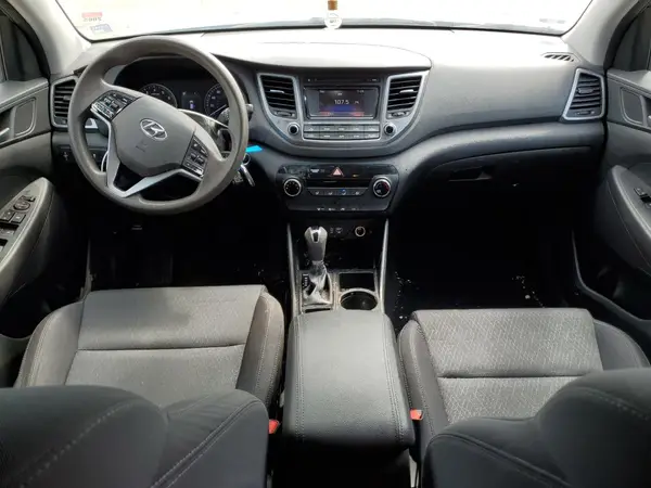 KM8J2CA40JU754295 2018 HYUNDAI TUCSON - Image 8