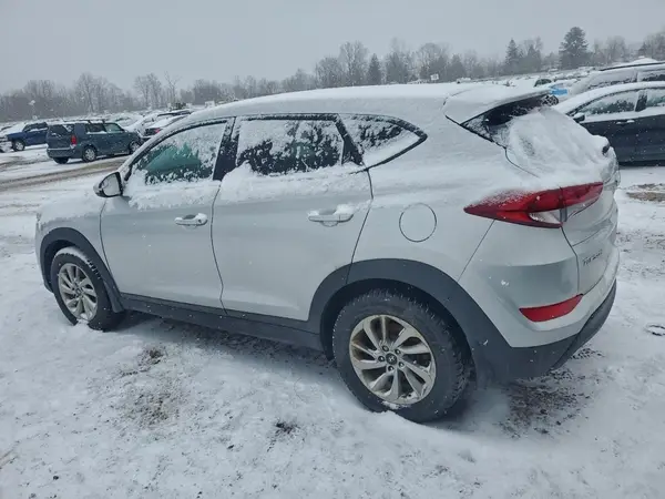 KM8J2CA40JU759349 2018 HYUNDAI TUCSON - Image 2