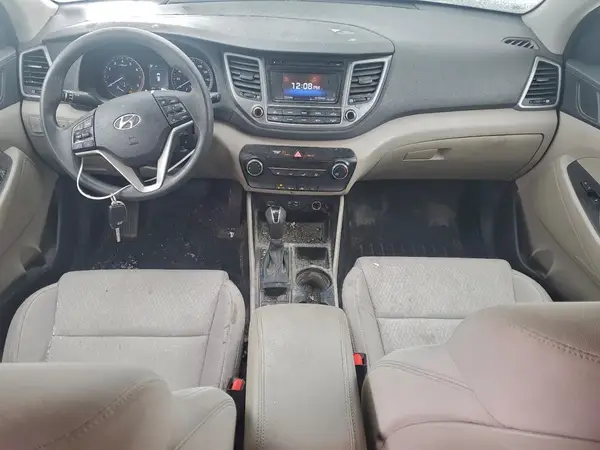 KM8J2CA40JU759349 2018 HYUNDAI TUCSON - Image 8