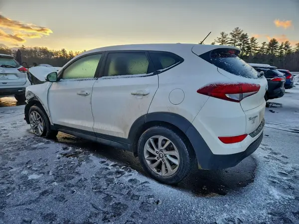KM8J2CA40JU765717 2018 HYUNDAI TUCSON - Image 2