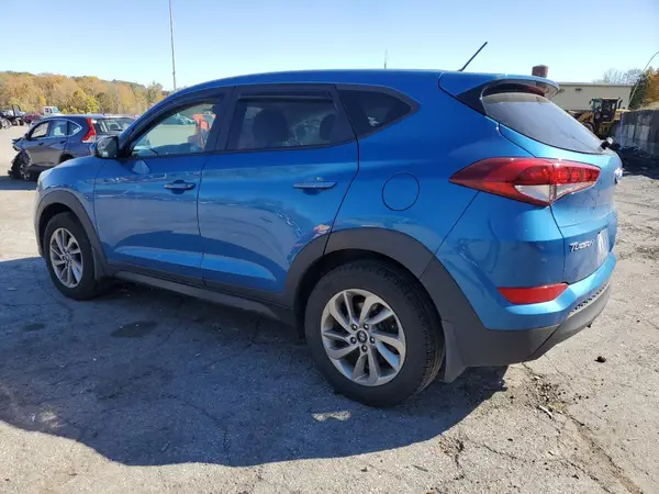 KM8J2CA40JU776068 2018 HYUNDAI TUCSON - Image 2