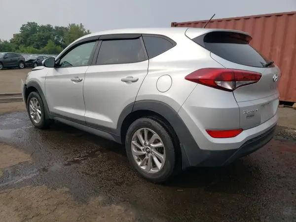 KM8J2CA40JU788334 2018 HYUNDAI TUCSON - Image 2