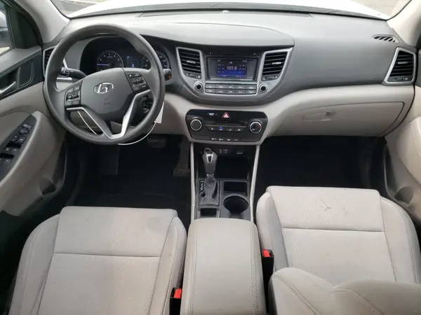 KM8J2CA40JU788334 2018 HYUNDAI TUCSON - Image 8