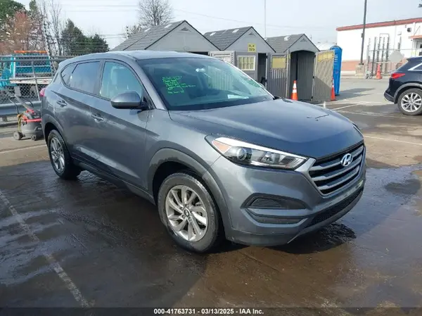 KM8J2CA40JU792478 2018 HYUNDAI TUCSON - Image 1