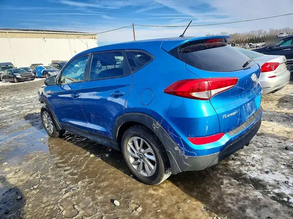 KM8J2CA40JU792626 2018 HYUNDAI TUCSON - Image 2