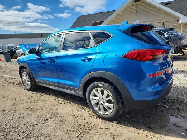 KM8J2CA40KU005420 2019 HYUNDAI TUCSON - Image 2