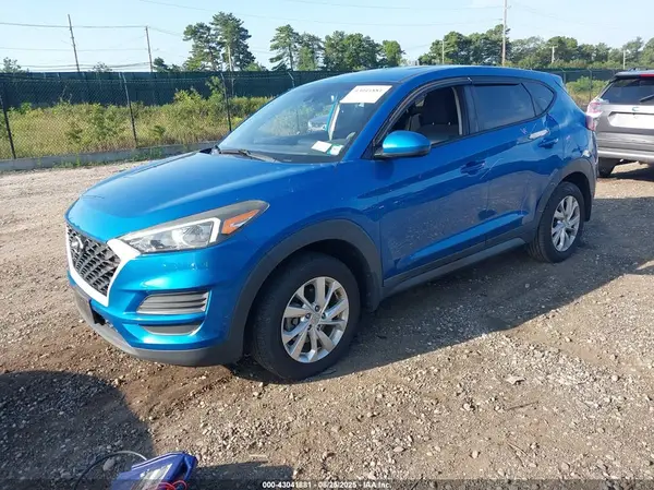 KM8J2CA40KU026803 2019 HYUNDAI TUCSON - Image 2