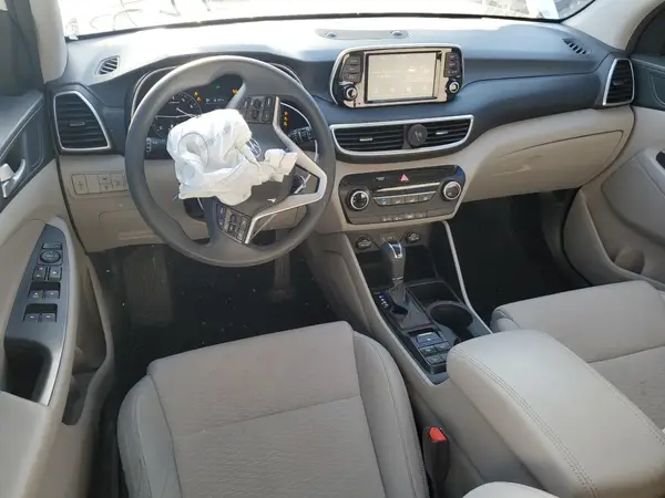 KM8J2CA40KU029667 2019 HYUNDAI TUCSON - Image 8