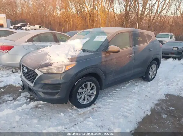 KM8J2CA40KU039731 2019 HYUNDAI TUCSON - Image 2