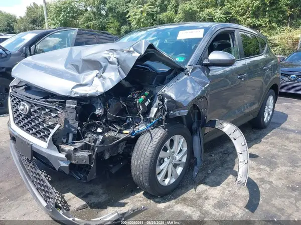 KM8J2CA40KU045092 2019 HYUNDAI TUCSON - Image 2